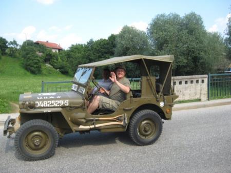 Razstava starodobnih vozil in vožnja po občini 1